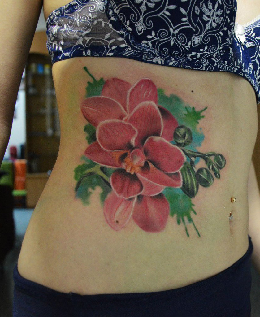 Belly Bright Flowers tattoo