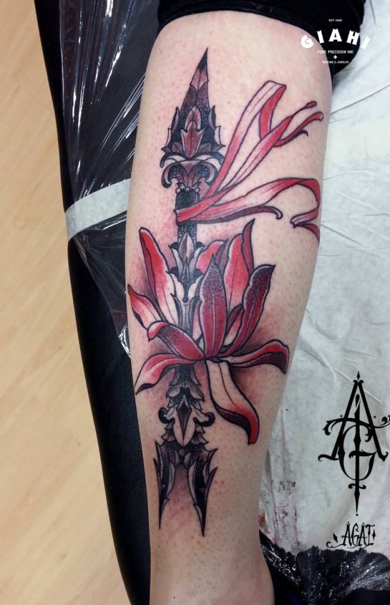 Arrow Flower tattoo by Agat Artemji