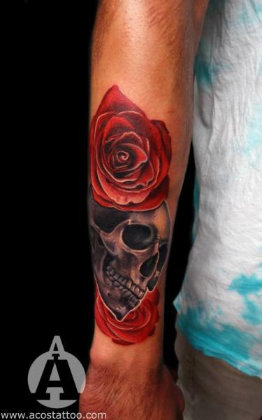 Dark Skull and Roses tattoo by Andres Acosta