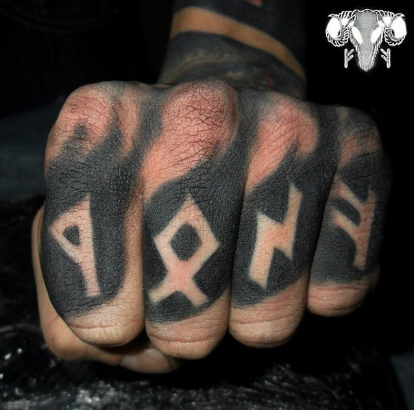 12 amazing Blackwork tattoos for men and women   Онлайн блог о тату  IdeasTattoo