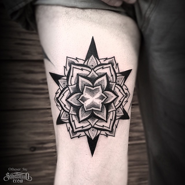 Dotwork Star Flower Thigh tattoo