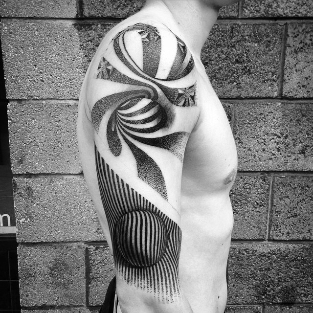 Shoulder Geometry 3D tattoo Illusion