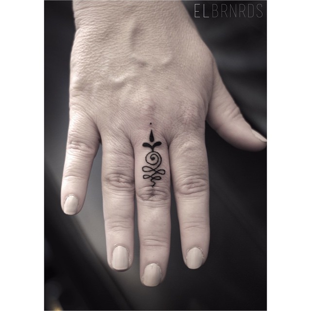Hindu Ornament Tattoo on Finger | Best Tattoo Ideas Gallery