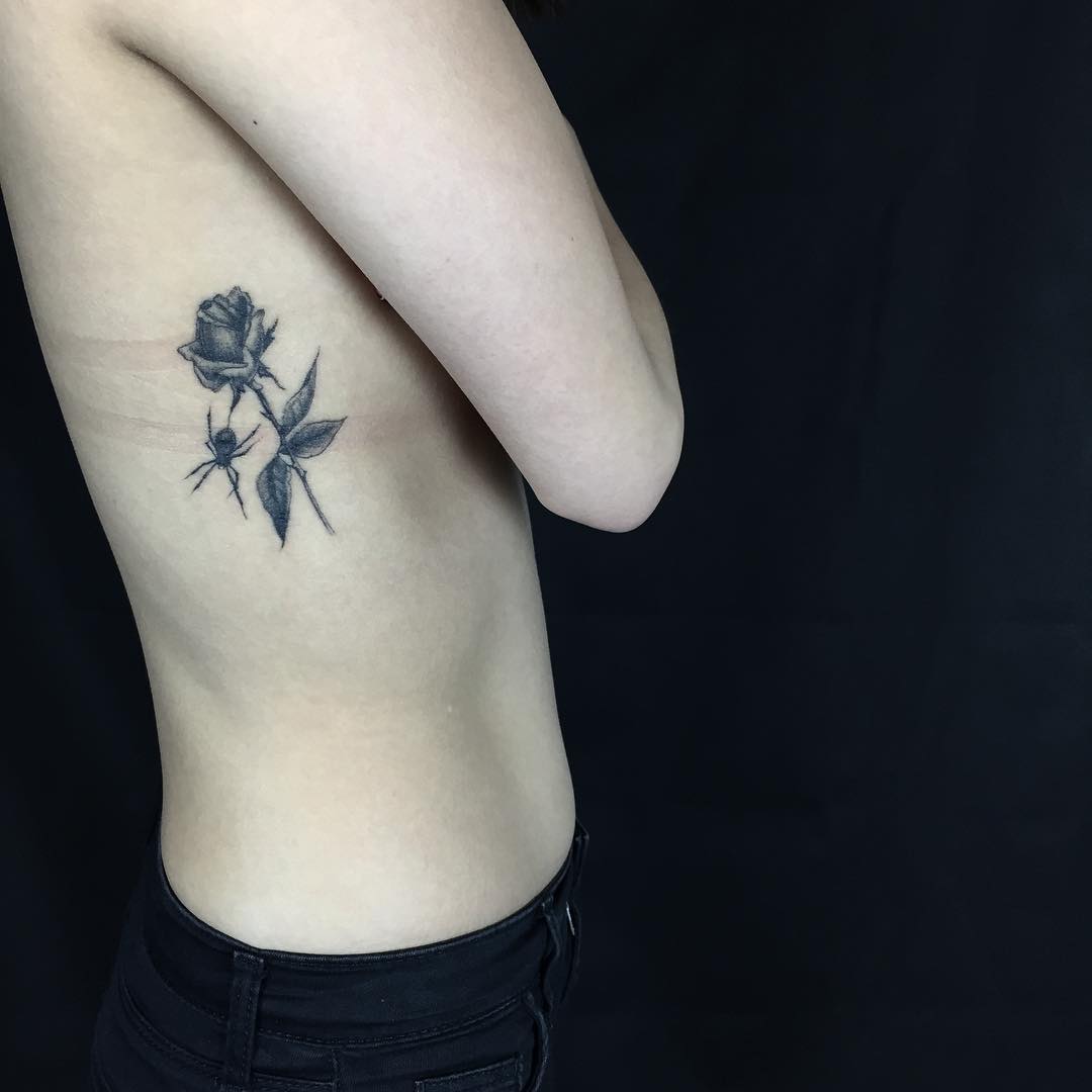 Spider Rose Tattoo on Ribs.