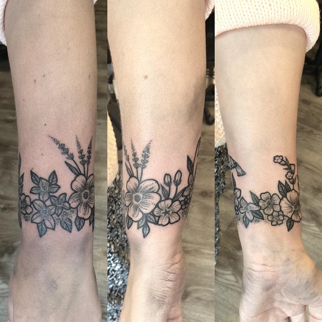 Flower Tattoos on Wrist - Best Tattoo Ideas Gallery