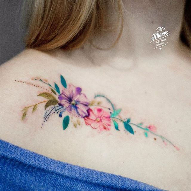Flower Collar Bone Tattoos