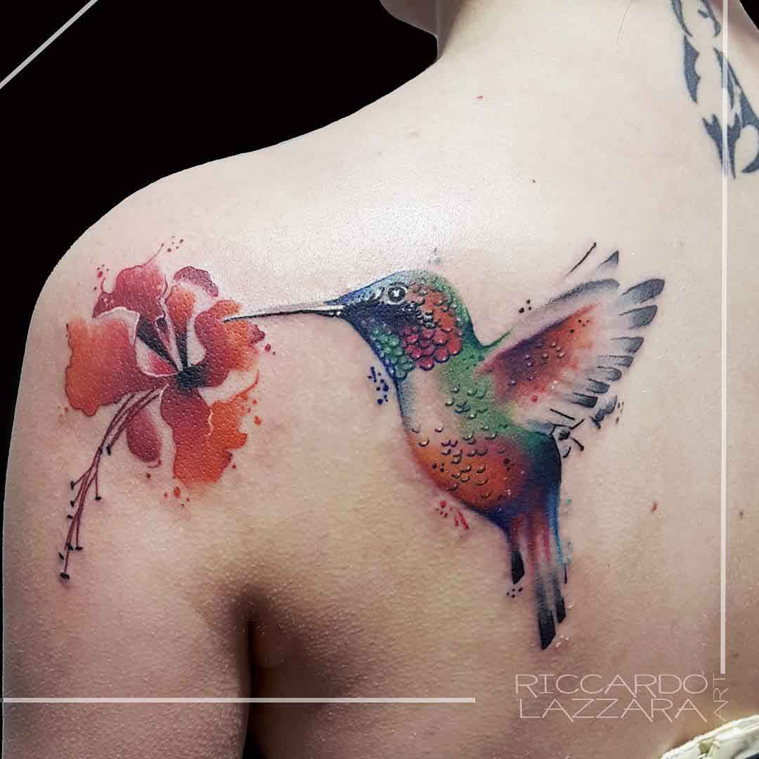 back shoulder tattoo hummingbird and flower