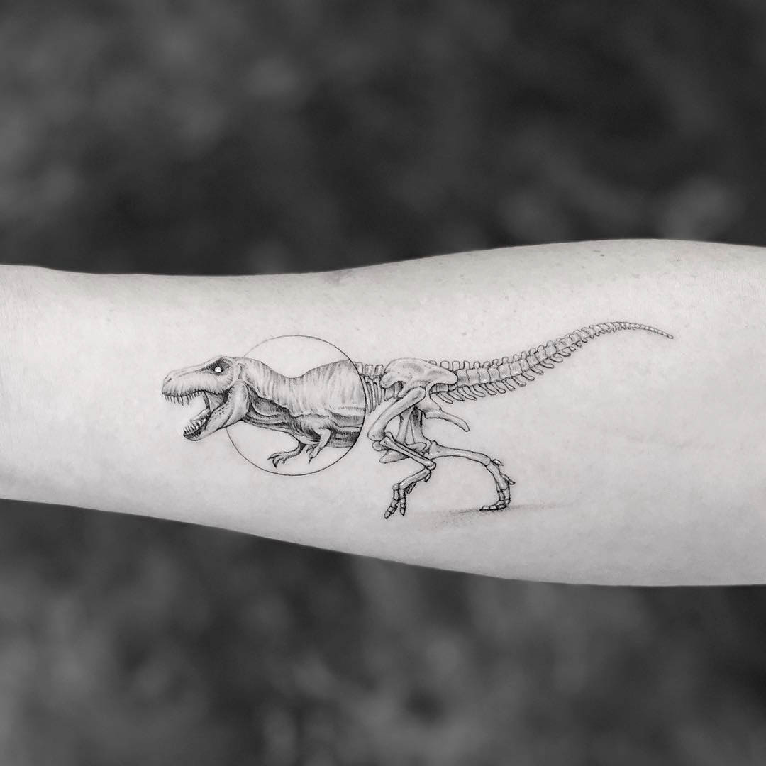 Pinterest  alexandrahuffy    Minimalist tattoo T rex tattoo Tattoo  styles
